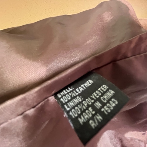 Lovely leather jacket.#24/ Plus Chocolates:) - Picture 3 of 7